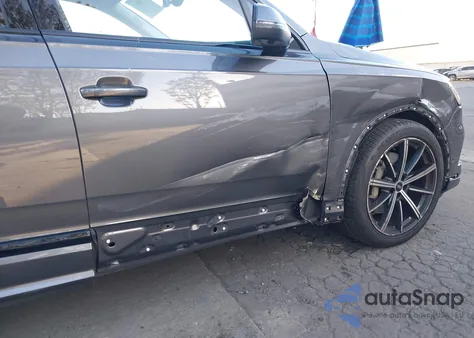 2021 Audi Q7 Prestige 55 Tfsi Quattro Tiptronic z USA, uszkodzony, nr VIN WA1VXBF79MD032133